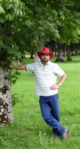 Yeehah! Stef tries out a new hat at Birr castle